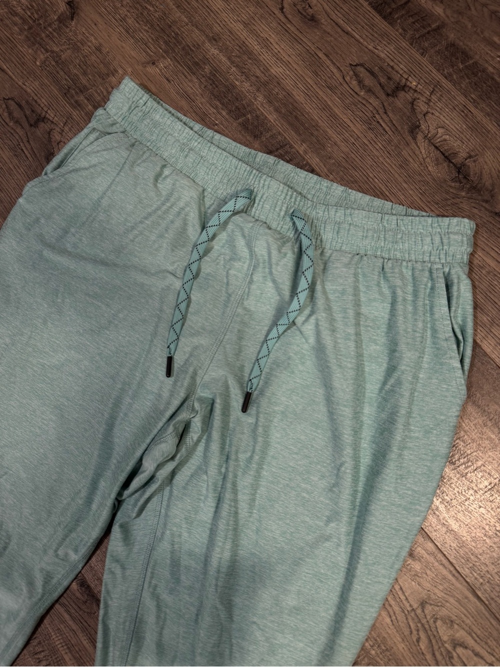 We Wander Sage Green Joggers | Soft Lounge Sweatpants Drawstring Size XL